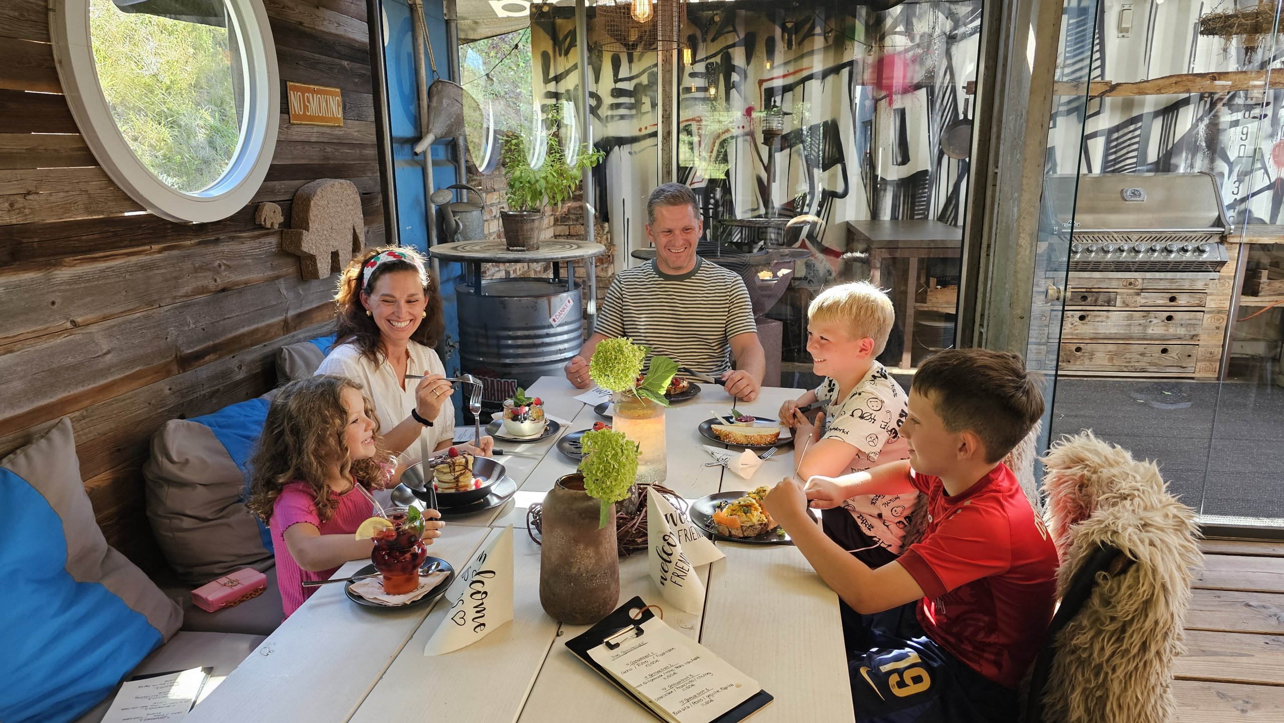 Genusscafe – Familienbesuch Genusscafe - Familienbesuch